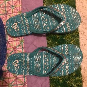 Justice sandals size 2/3